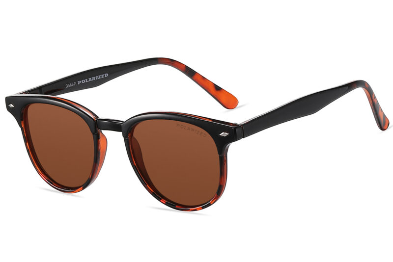 D586P - Classic Chic Polarized Sunglasses - Image 3