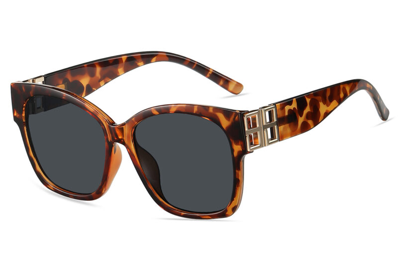 G106GR - Women's Square Sunglasses - Image 5