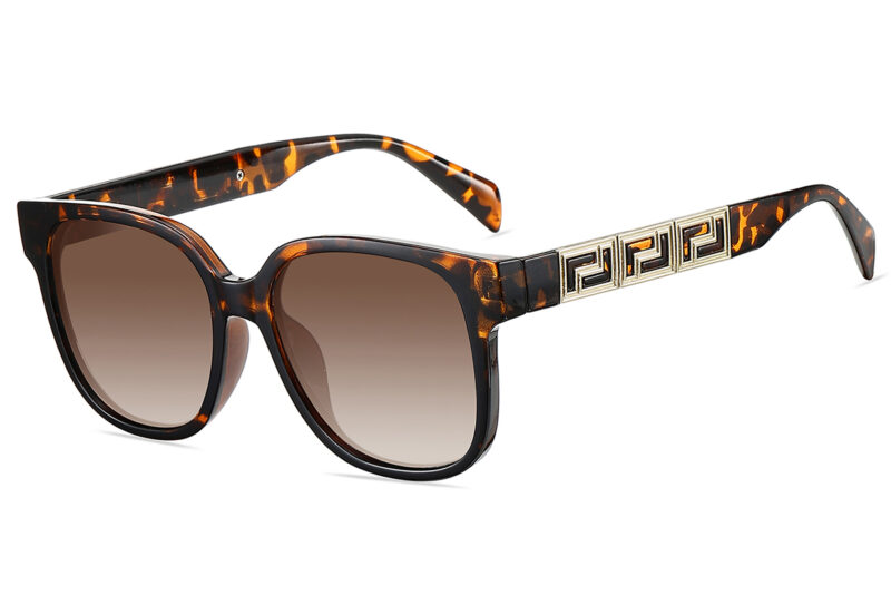 G125GR - Women's Squared Cat-Eye Gradient Sunglasses - Image 5