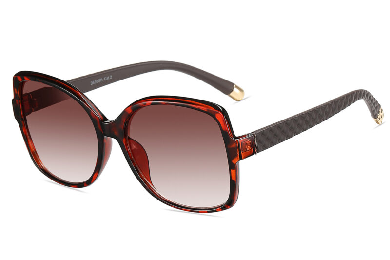 G636GR - Women's Oversized Square Sunglasses - Image 3