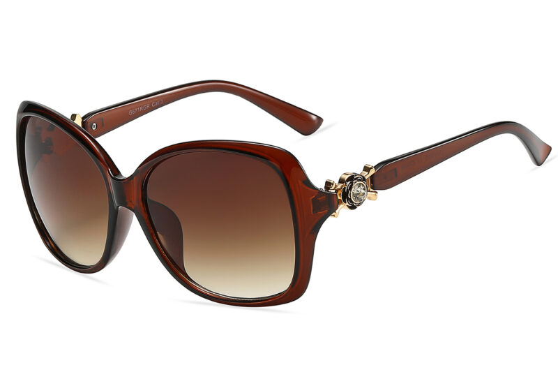 G671RGR - Women's Oversized Rhinestone Sunglasses - Image 3